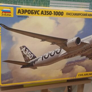 7020 Аэробус А350-1000 пассажирский авиалайнер 1/144 Звезда
