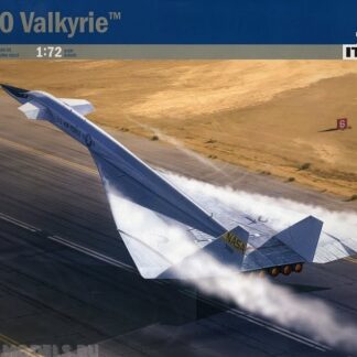 1282 XB-70 VALKIRYE Амер. сверхзвуковой высотный бомбардировщик 1/72 Италери